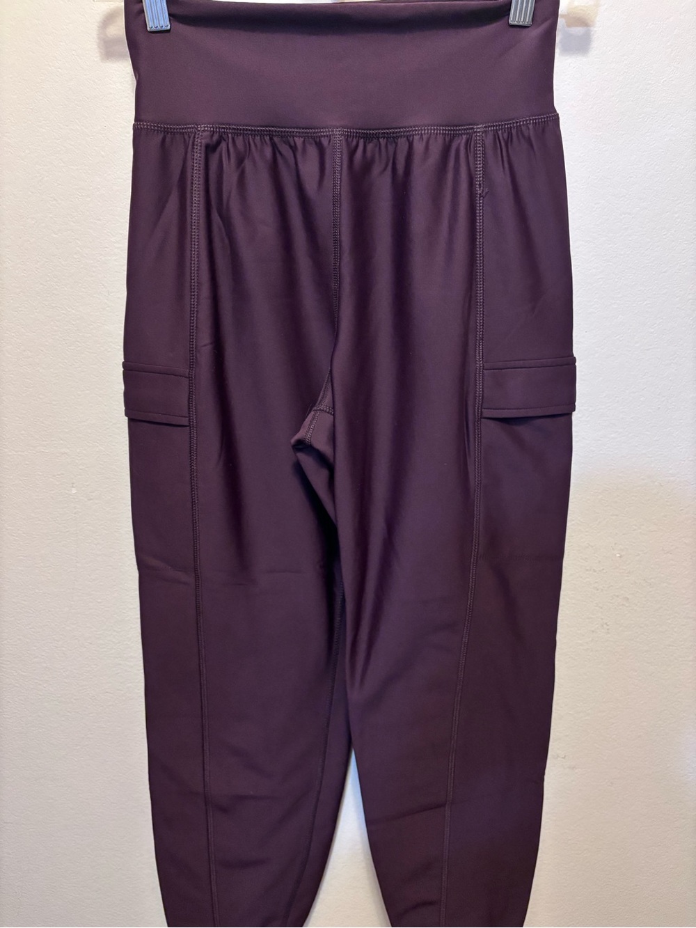 Old Navy Women's Plum Thermal Cargo Joggers
